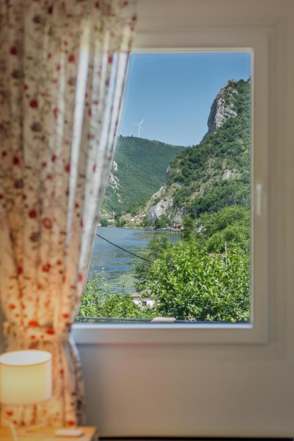 Vila Camelia Golubac Eksteriør bilde